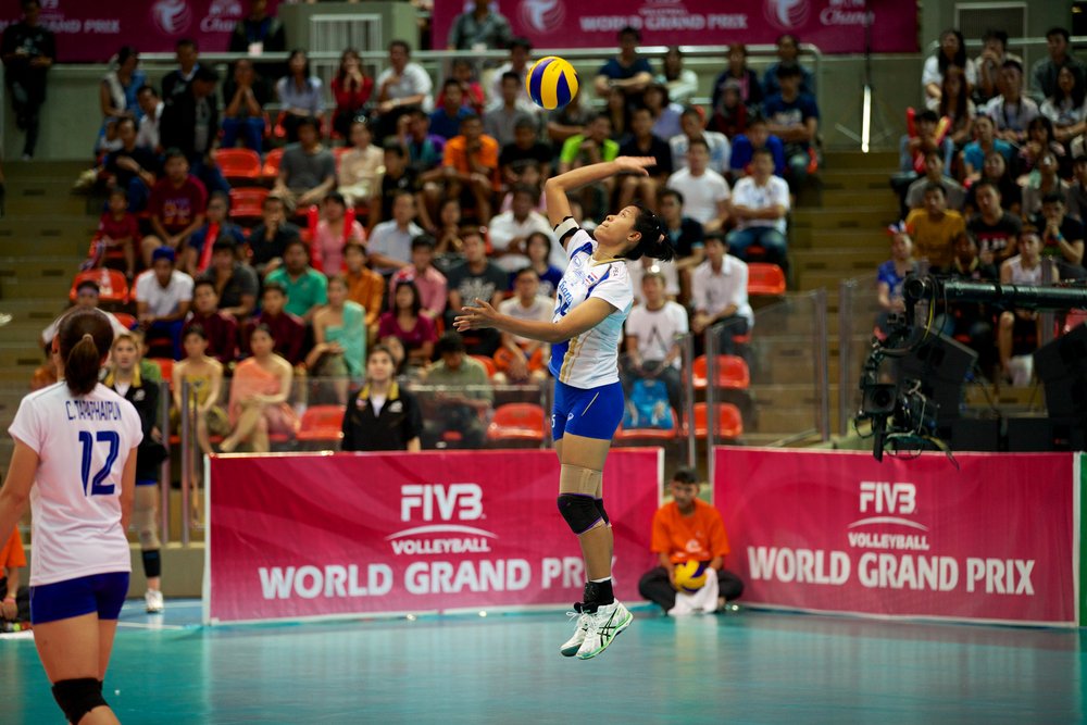 Serving Techniques: Mastering the Float vs. Spin Serve